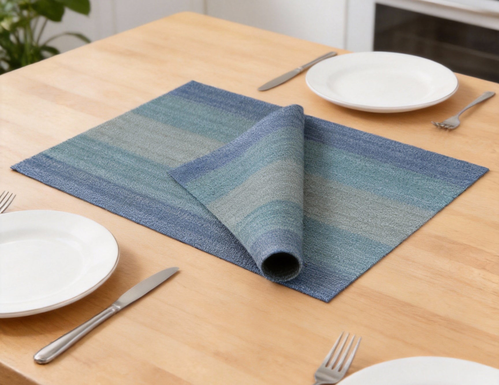 Longzon Heat Resistant Placemats for Dining Table, Non-Slip Washable Table Mats, Durable Crossweave Woven Vinyl Placemats for Kitchen, Indoor and Outdoor Use, Easy to Clean