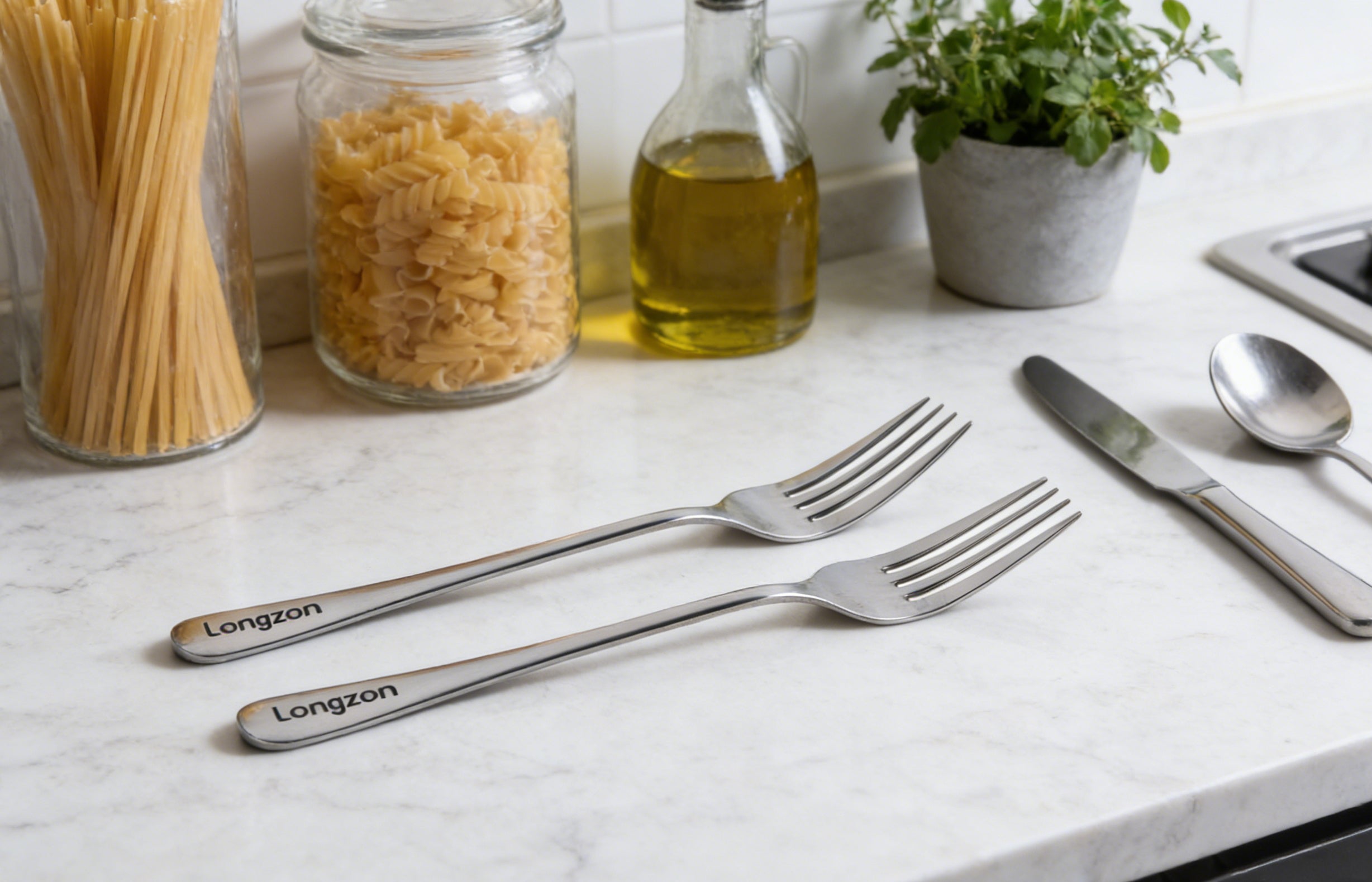 Longzon Stainless Steel Silverware Set, Modern Flatware Set Including Spoons and Forks, Mirror Polished Cutlery for Home Kitchen and Restaurant, Dishwasher Safe