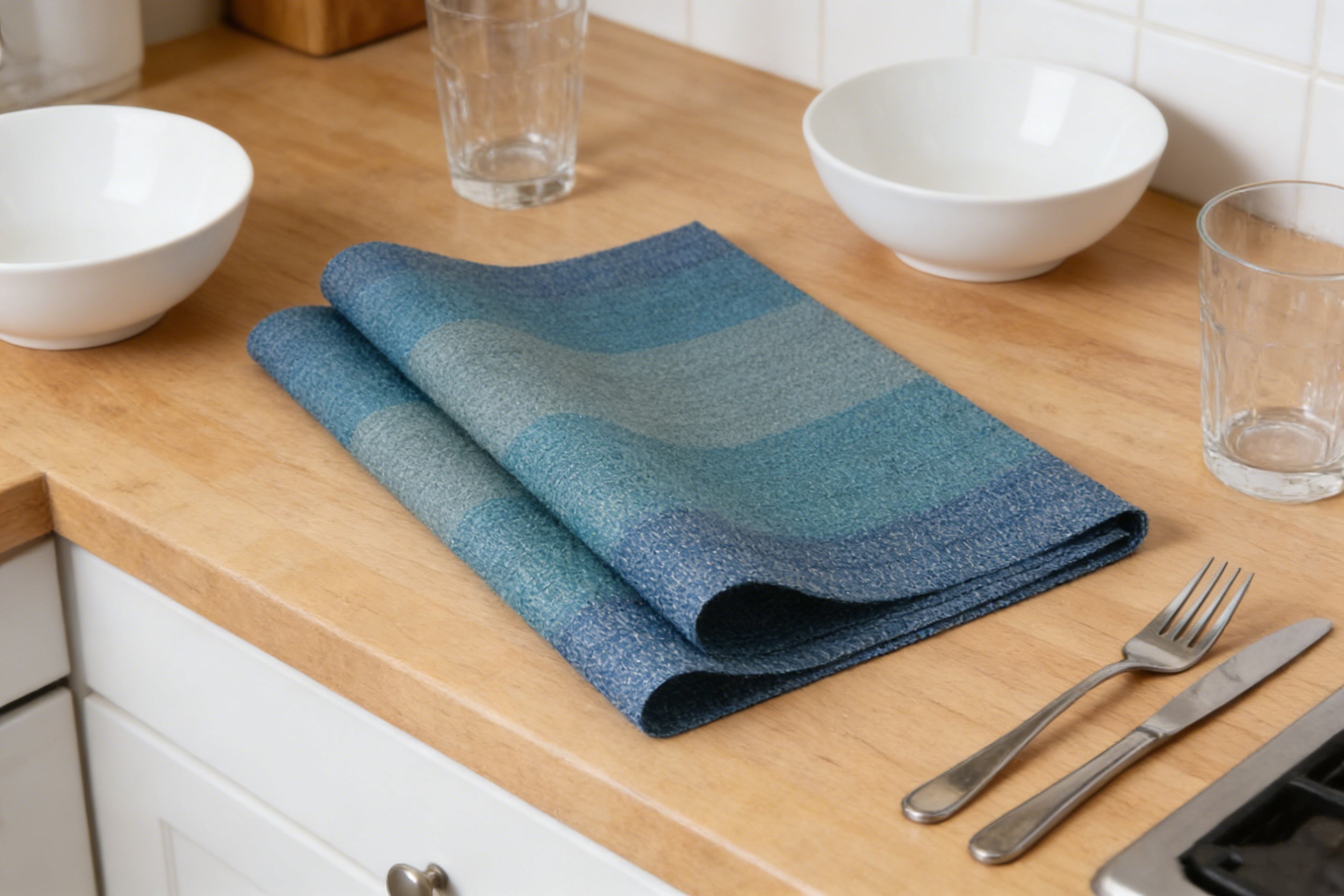 Longzon Heat Resistant Placemats for Dining Table, Non-Slip Washable Table Mats, Durable Crossweave Woven Vinyl Placemats for Kitchen, Indoor and Outdoor Use, Easy to Clean